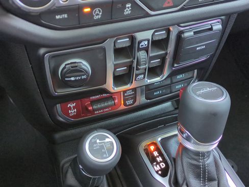 New 2026 Jeep Gladiator Rubicon AWD/4WD image 31