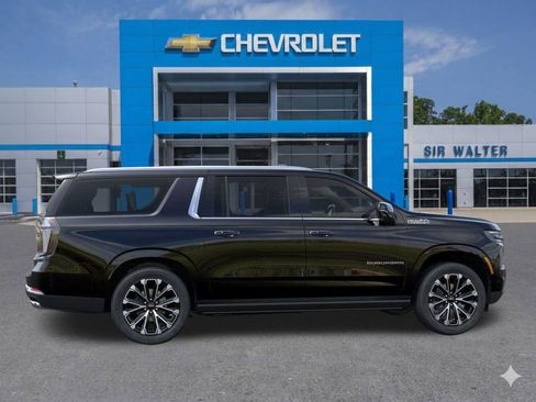 New 2026 Chevrolet Suburban High Country AWD/4WD image 6