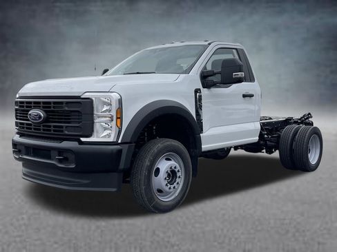New 2025 Ford F550 4x4 Regular Cab Super Duty image 15