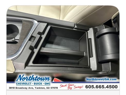 Used 2023 Buick Enclave Essence w/ Experience Buick Package image 27