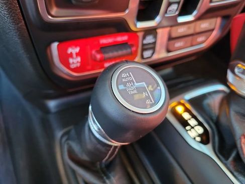 Used 2024 Jeep Wrangler Unlimited Rubicon 392 image 24