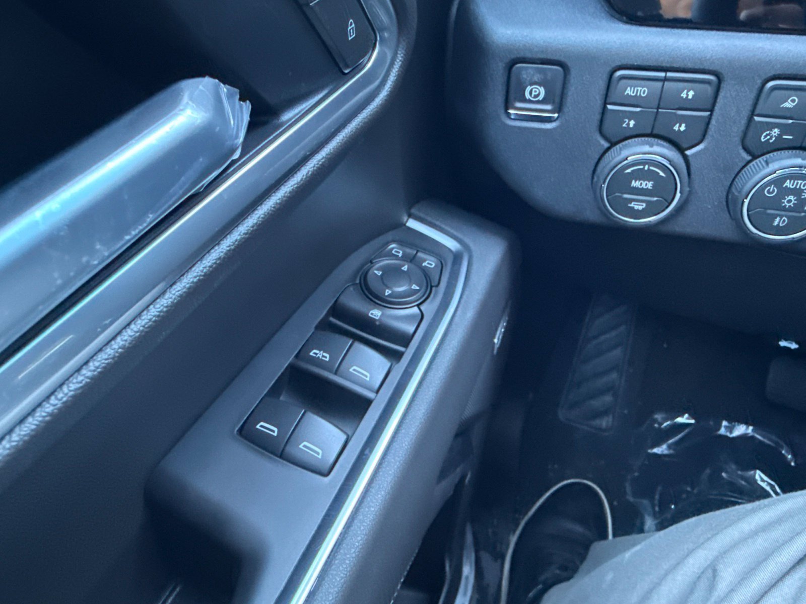 New 2026 Chevrolet Silverado 1500 RST AWD/4WD image 30