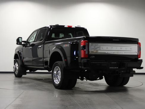 Used 2024 Ford F450 Platinum image 6