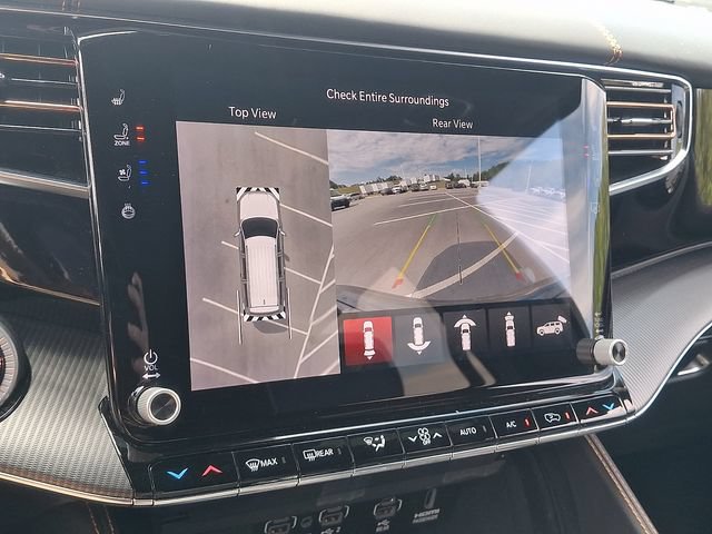 Used 2023 Jeep Grand Wagoneer Series III w/ Rear Seat Video Group 1 AWD/4WD image 18
