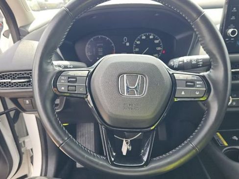 Used 2025 Honda HR-V EX-L image 8