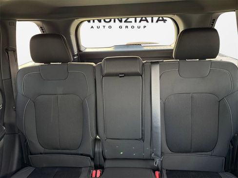 New 2025 Jeep Grand Cherokee Laredo X image 22