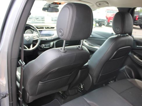 Used 2020 Buick Encore GX Select w/ Sport Touring Package FWD image 24