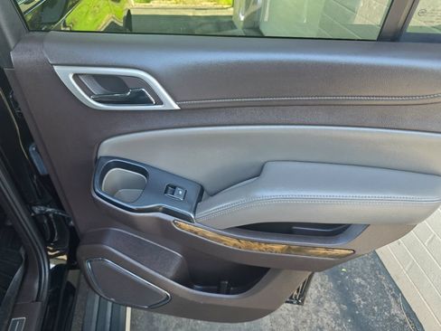 Used 2016 GMC Yukon Denali w/ Enhanced Security Package RWD image 31