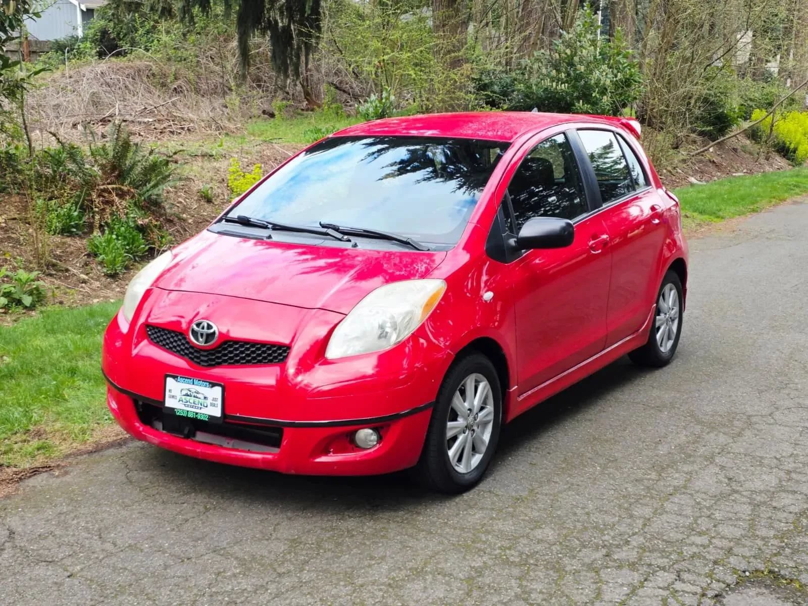 Used 2009 Toyota Yaris S w/ PWR Pkg w/Alloy Wheels FWD image 1