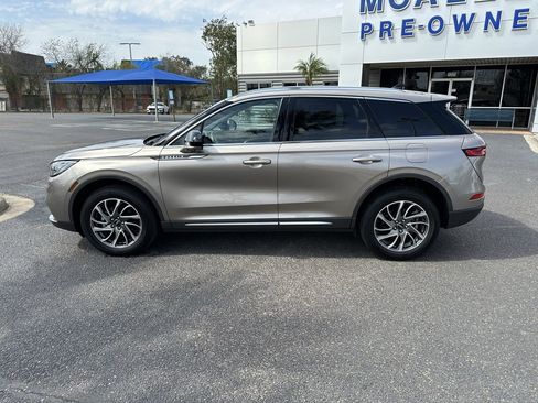 Used 2021 Lincoln Corsair FWD w/ Equipment Group 101A image 3