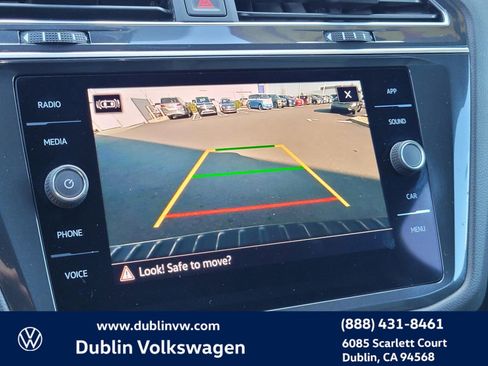 Used 2023 Volkswagen Tiguan SE R-Line image 25