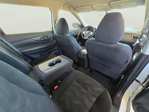 Used 2016 Nissan Rogue S FWD image 40