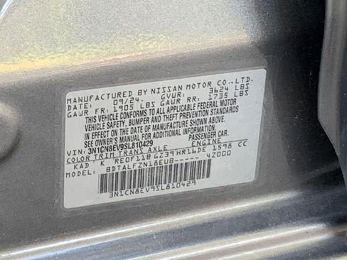 Used 2025 Nissan Versa SV image 10