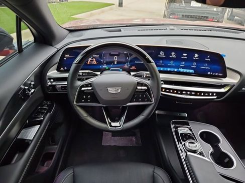 New 2026 Cadillac Lyriq Luxury image 12