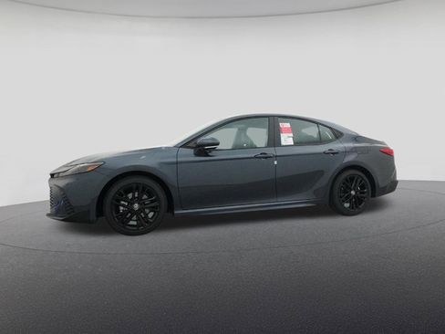 New 2026 Toyota Camry SE image 18