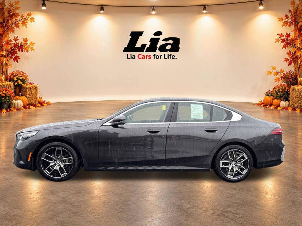 Used 2026 BMW 530i xDrive AWD/4WD image 10