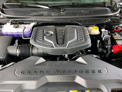 New 2026 Jeep Grand Wagoneer Limited w/ Premium Group II AWD/4WD image 10