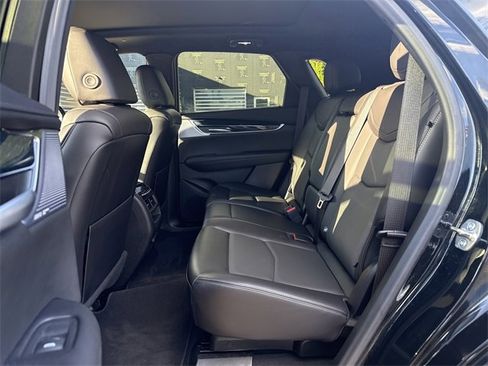 Certified 2025 Cadillac XT5 Premium Luxury image 10