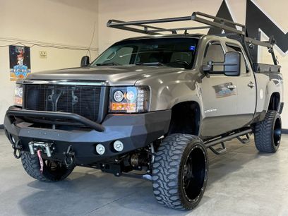 Used 2009 GMC Sierra 2500 SLT w/ Entertainment Package
