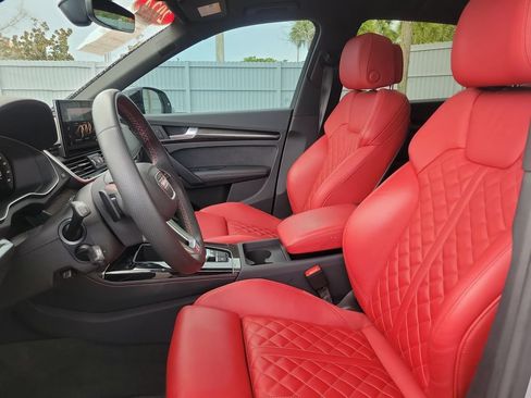 Certified 2024 Audi SQ5 Premium Plus w/ Premium Plus Package AWD/4WD image 24