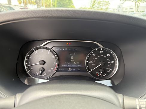 Used 2024 Nissan Frontier SV w/ SV Convenience Package RWD image 21
