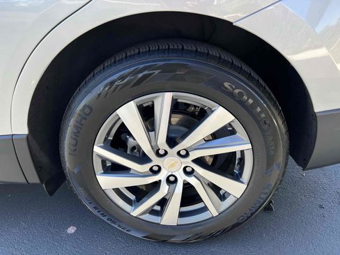 Used 2022 Chevrolet Equinox Premier image 76