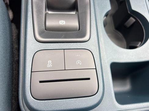 New 2026 Ford Maverick XLT AWD/4WD image 18