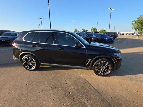 Used 2025 BMW X5 xDrive40i w/ Premium Package AWD/4WD image 2