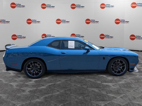 Used 2022 Dodge Challenger R/T Scat Pack RWD image 4