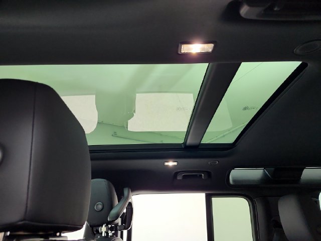 New 2026 Land Rover Defender 110 S AWD/4WD image 22
