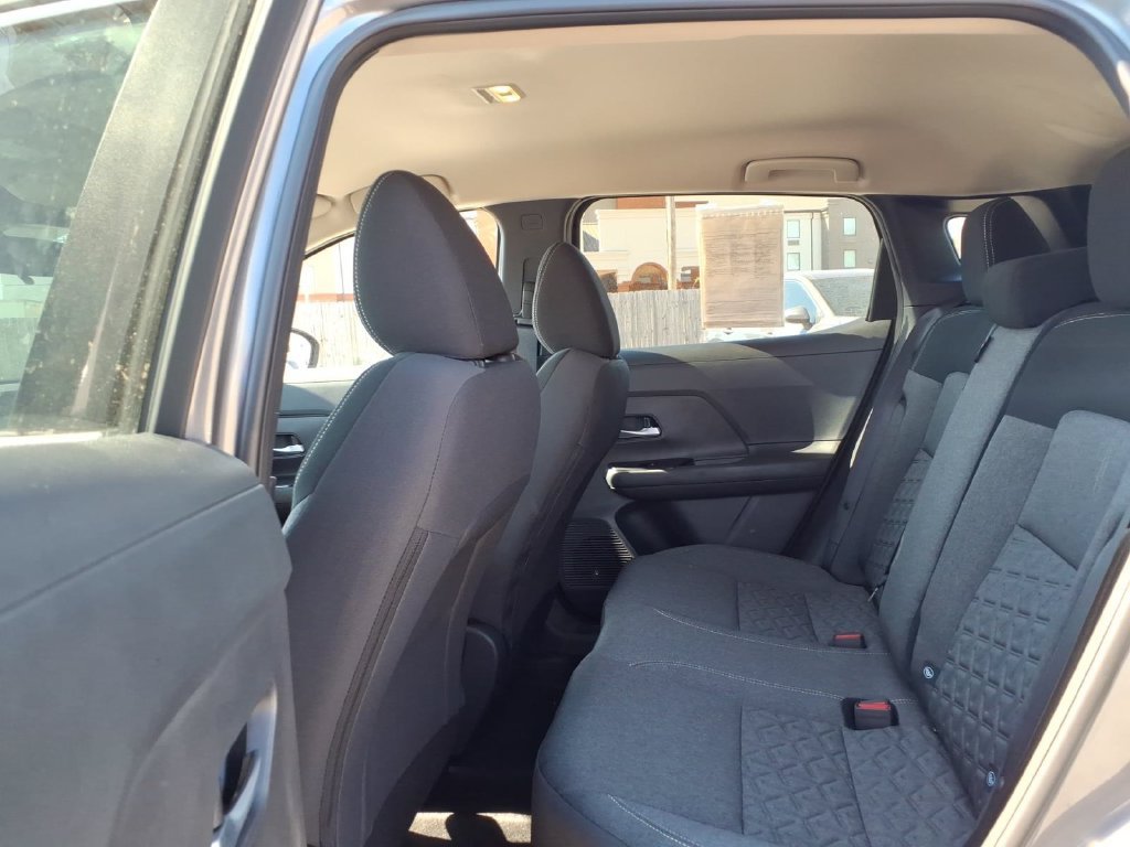Used 2025 Nissan Kicks SV w/ Illumination Package AWD/4WD image 12
