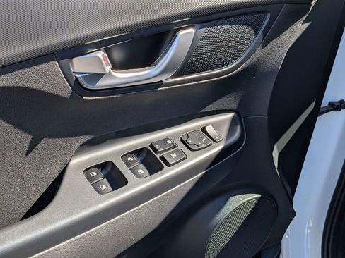 Certified 2023 Hyundai Kona SE w/ Cargo Package image 14