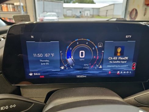 Used 2024 Chevrolet Traverse LS FWD image 18