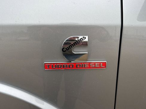 Used 2019 RAM 2500 Laramie image 28