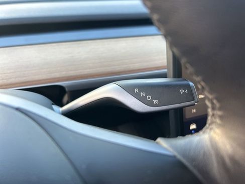 Used 2024 Tesla Model Y Performance image 14