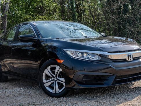 Used 2017 Honda Civic LX image 7