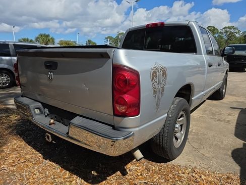 Used 2007 Dodge Ram 1500 Truck SLT image 4