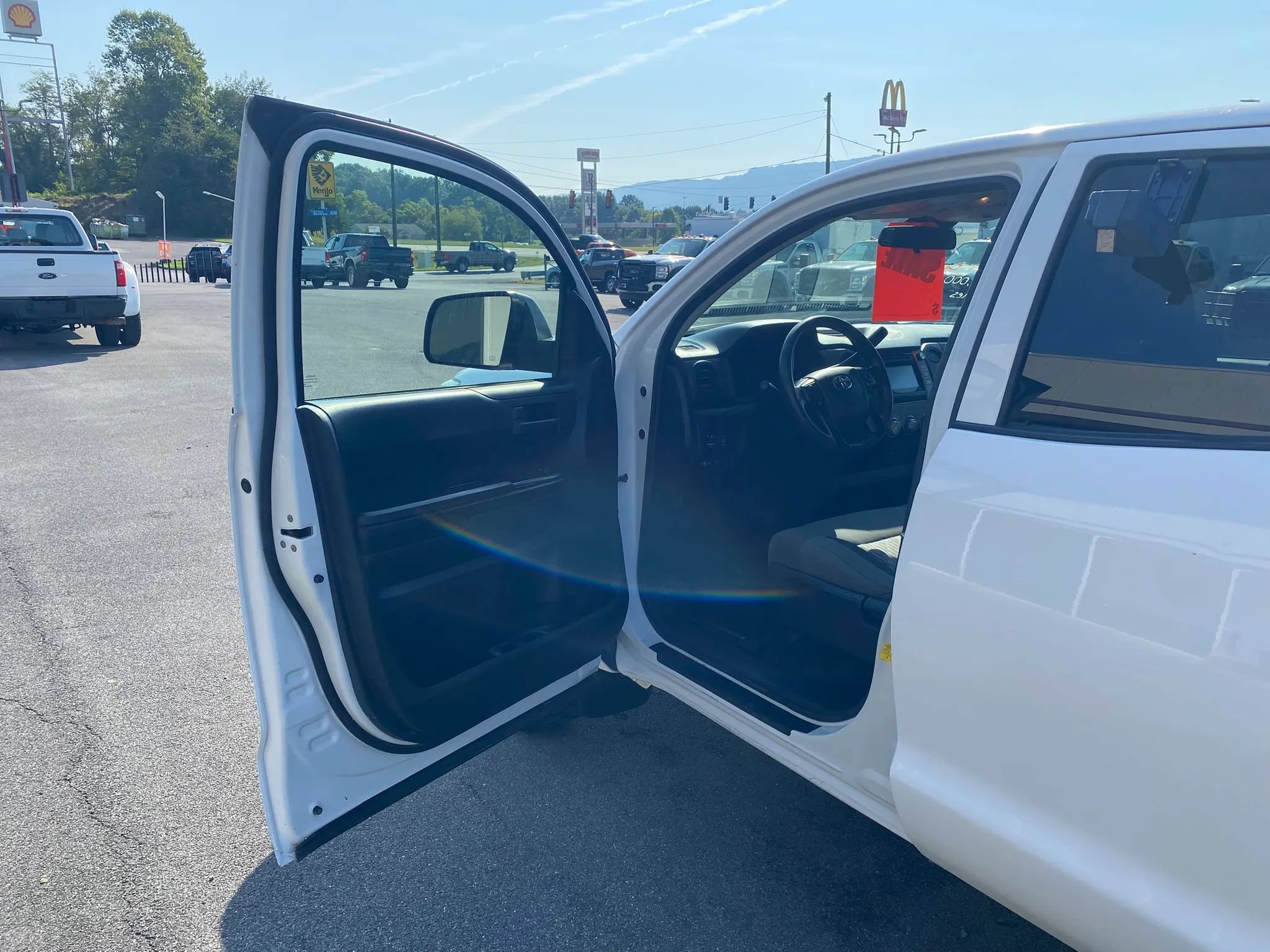 Used 2019 Toyota Tundra SR AWD/4WD image 7