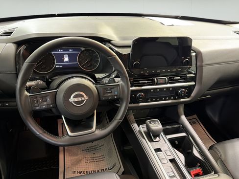 Used 2025 Nissan Pathfinder SL FWD image 24