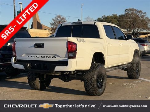 Used 2021 Toyota Tacoma SR image 4