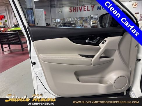 Used 2020 Nissan Rogue Sport SV w/ All-Weather Package image 12