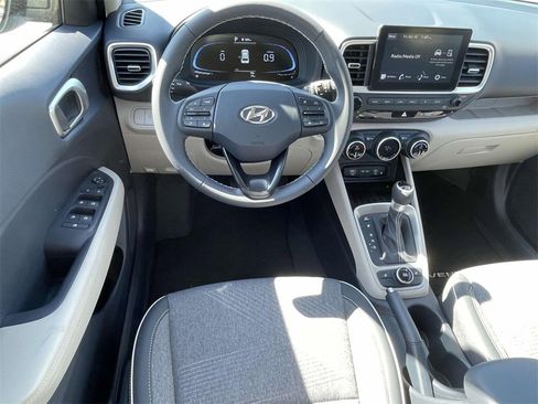 New 2026 Hyundai Venue SEL image 11