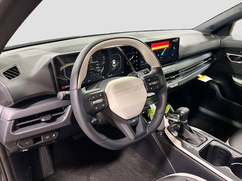New 2025 Kia K4 GT-Line w/ GT-Line Premium Package image 9