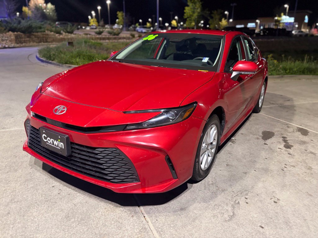 Used 2025 Toyota Camry LE AWD/4WD image 5