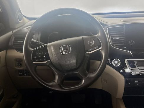 Used 2020 Honda Pilot Touring image 14