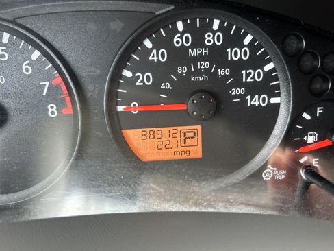 Used 2020 Nissan Frontier SV AWD/4WD image 24