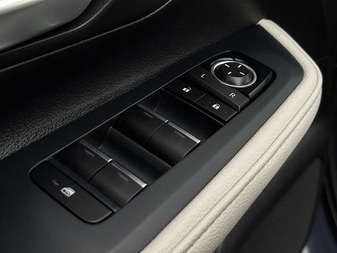 Certified 2025 Toyota Grand Highlander AWD Hybrid image 11