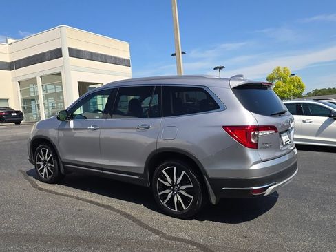 Used 2019 Honda Pilot Touring image 5