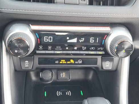Used 2024 Toyota RAV4 XLE Premium FWD image 14