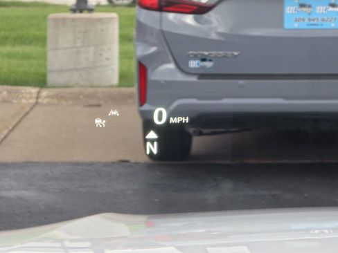 Used 2022 Buick Envision Essence w/ Technology Package II AWD/4WD image 24